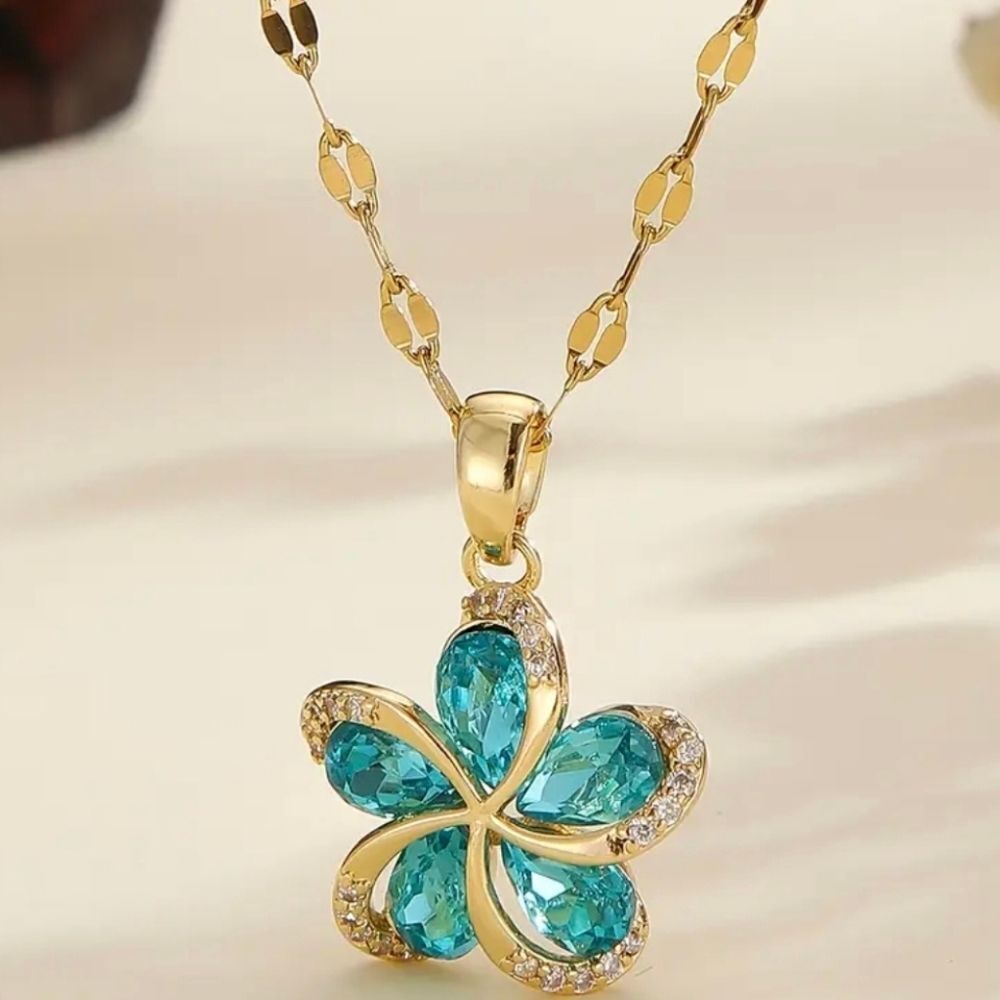 18K Gold Plated Blue Flower Diamond Necklace